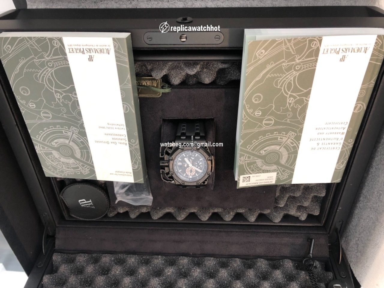 Audemars Piguet Royal Oak Offshore Chronograph Mens watch Unisex Automatic Titanium 26165IO.OO.A002CA.01 2