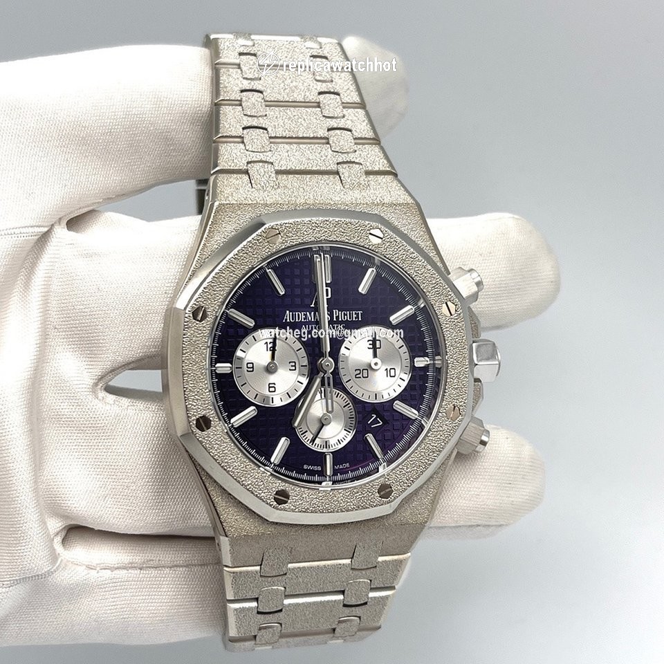 Audemars Piguet Royal Oak Chronograph Mens watch Unisex Automatic White gold 26331BC.GG.1224BC.01 2