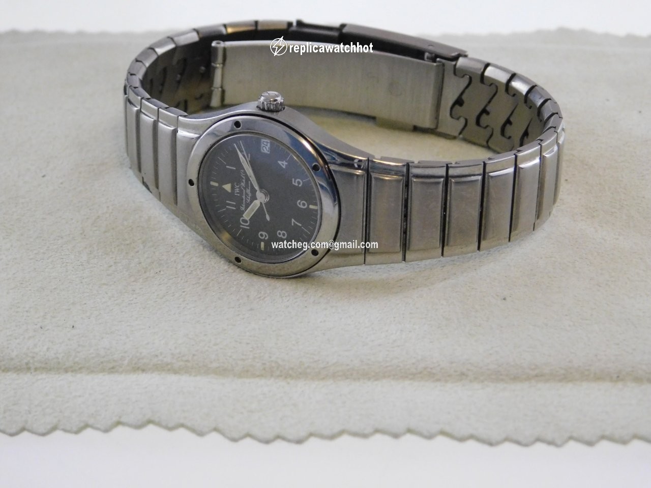 IWC Ingenieur Mens watch Unisex Quartz Steel 4550 2