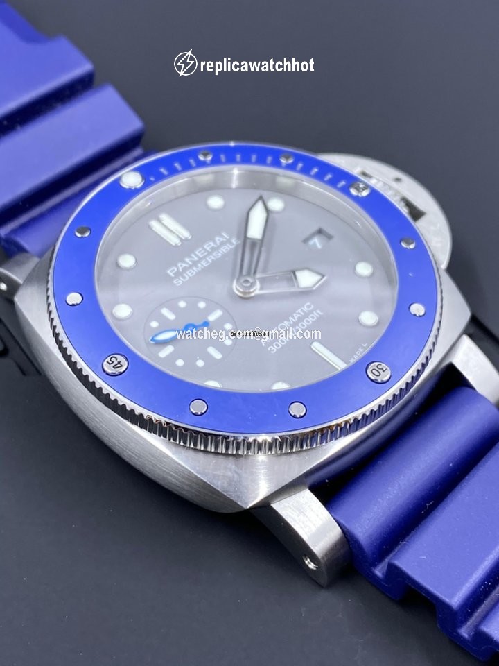 Panerai Luminor Submersible Mens watch Unisex Automatic Steel PAM 00959 2