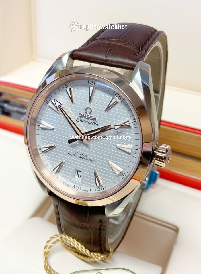 Omega Seamaster Aqua Terra Mens watch Unisex Automatic Gold Steel 220.23.41.21.02.001 2