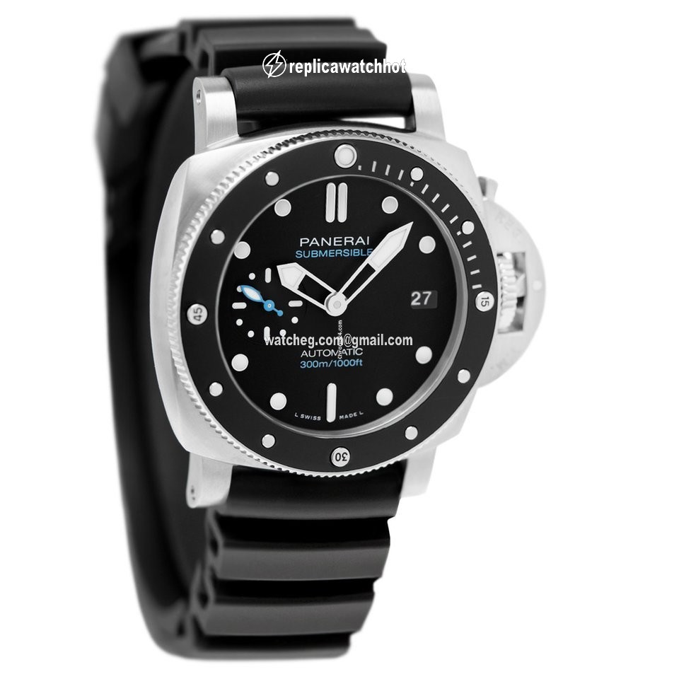 Panerai Luminor Submersible Mens watch Unisex Automatic Steel PAM00683 or PAM683 2