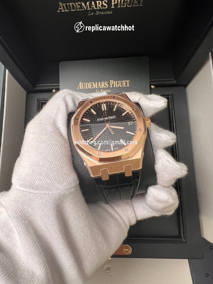 Audemars Piguet Royal Oak Mens watch Unisex Automatic Rose gold 15500OR.OO.D002CR.01 2