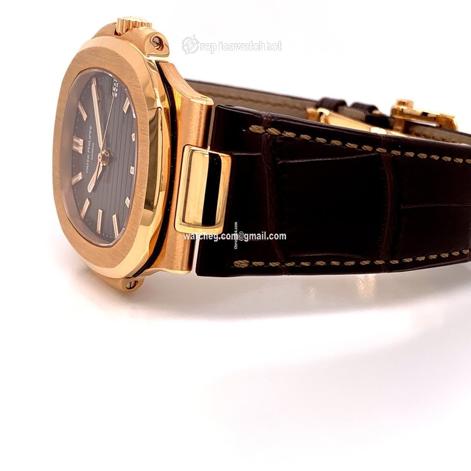 Patek Philippe Nautilus Mens watch Unisex Automatic Rose gold 5711R 2