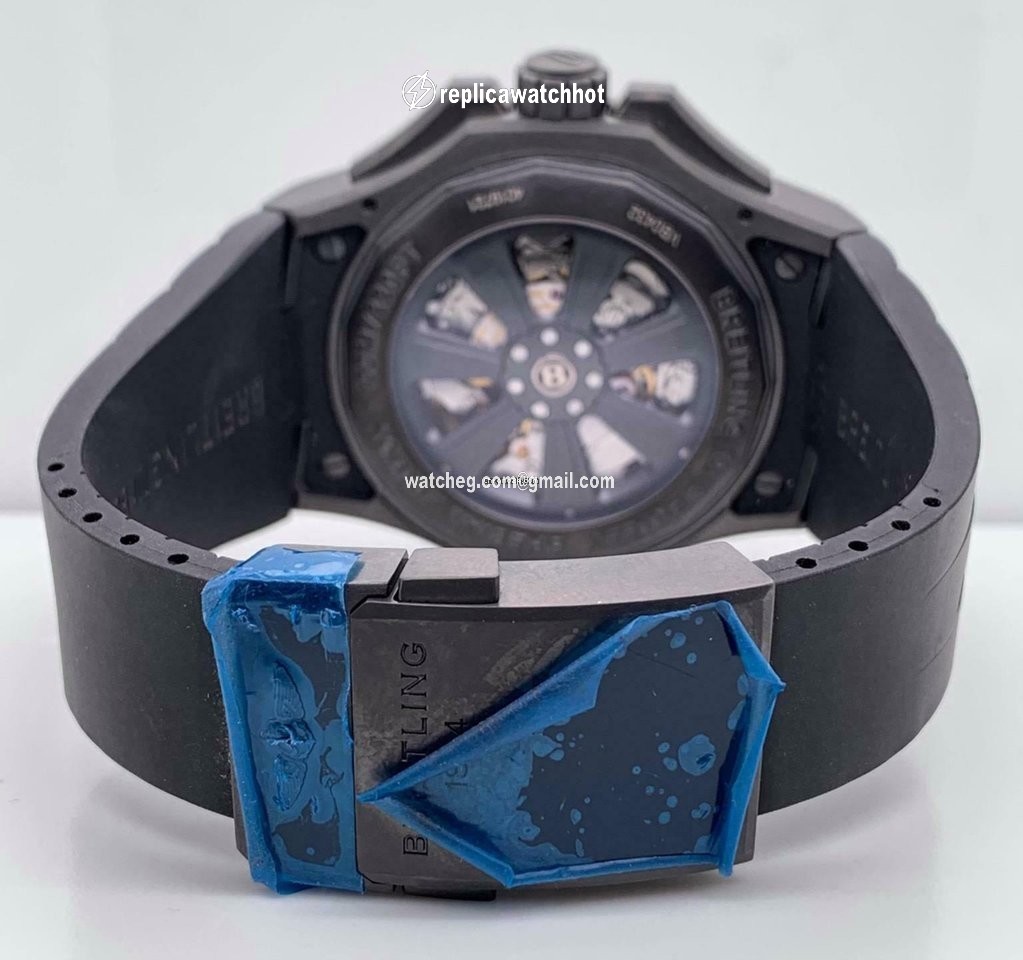 Breitling Bentley B04 GMT Mens watch Unisex Automatic Titanium VB0432 2