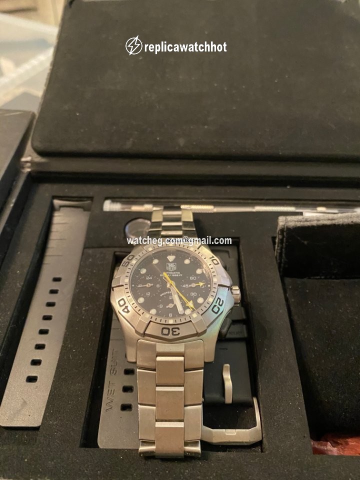 TAG Heuer Aquagraph Mens watch Unisex Automatic Steel CN211A 2