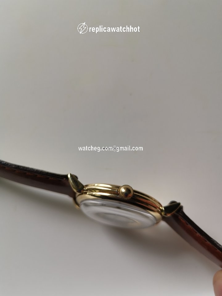 IWC Mens watch Unisex Manual winding Yellow gold International Watch Co. Vintage dress watch 2
