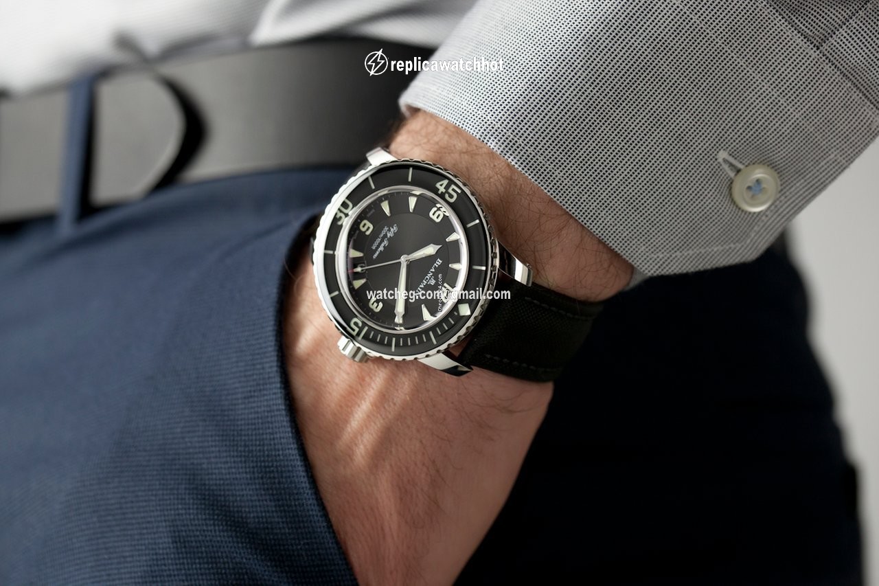 Blancpain Fifty Fathoms Mens watch Unisex Automatic Steel 5015-1130-52 2