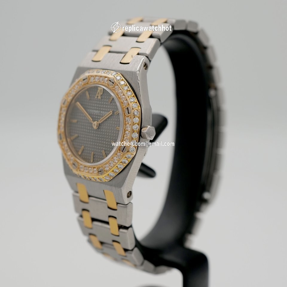 Audemars Piguet Royal Oak Lady Womens watch Quartz Gold Steel 6007SA 2