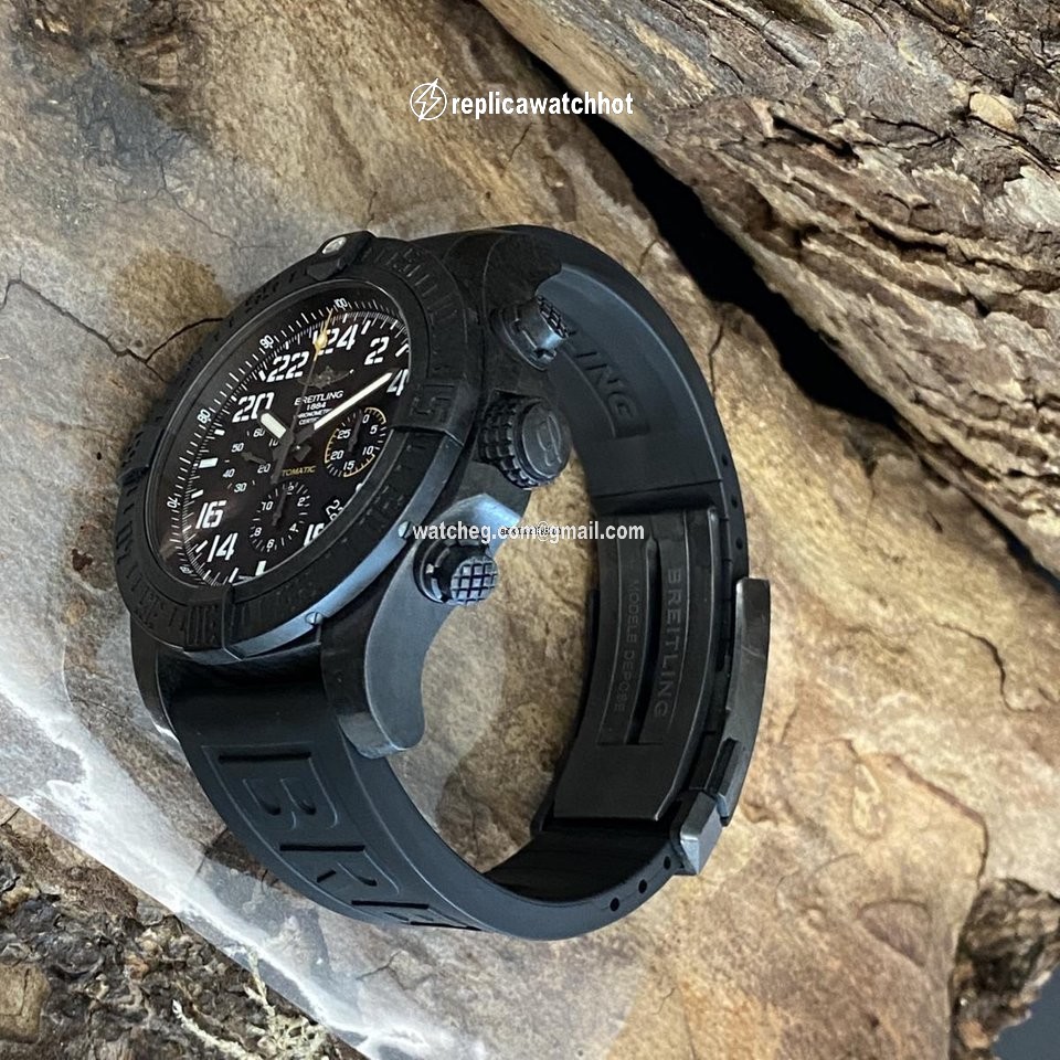 Breitling Avenger Hurricane Automatic XB1210E4 2