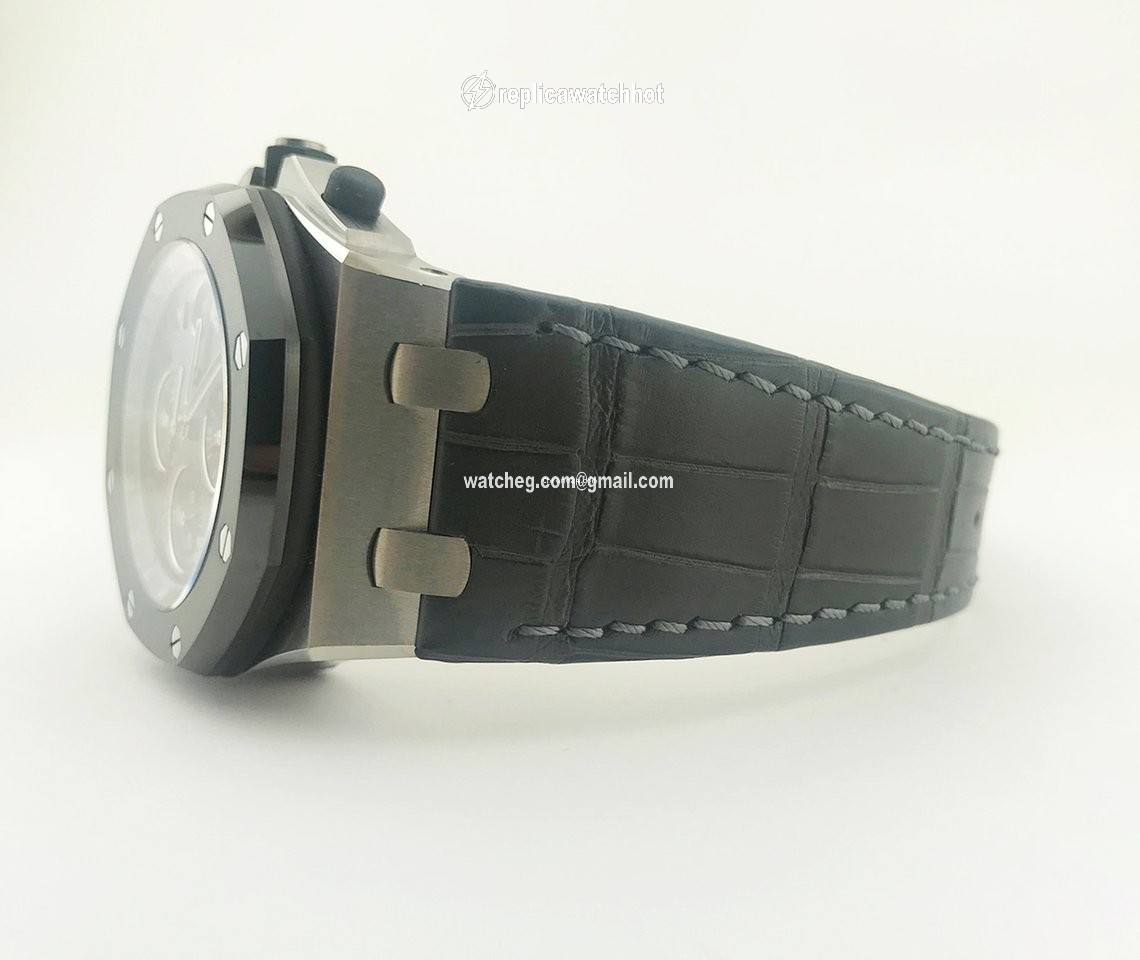 Audemars Piguet Royal Oak Offshore Mens watch Unisex Automatic Titanium 26219IO.OO.D005CR.01 2