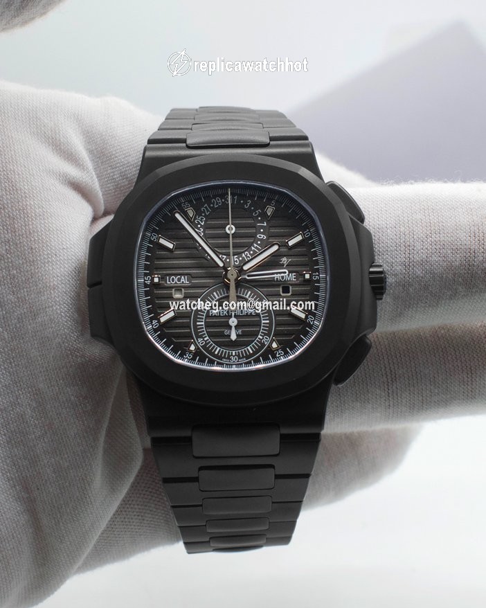 Patek Philippe Nautilus Automatic Steel 5990 2