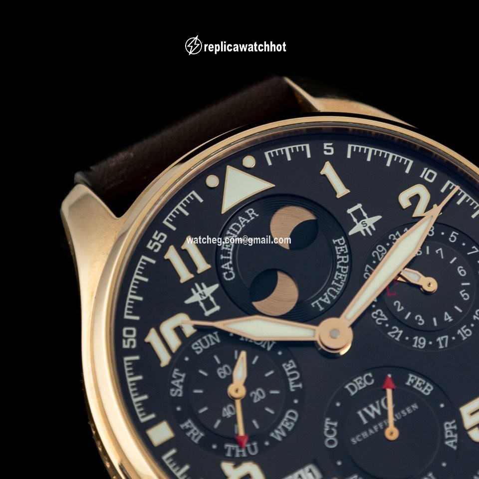 IWC Big Pilot Mens watch Unisex Automatic Rose gold IW502617 2