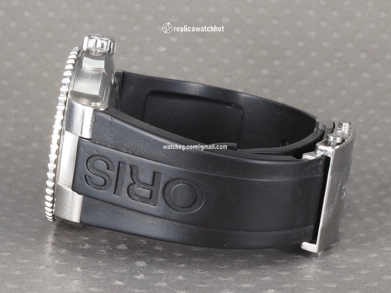 Oris Aquis Date Steel 01 733 7653 4155 2