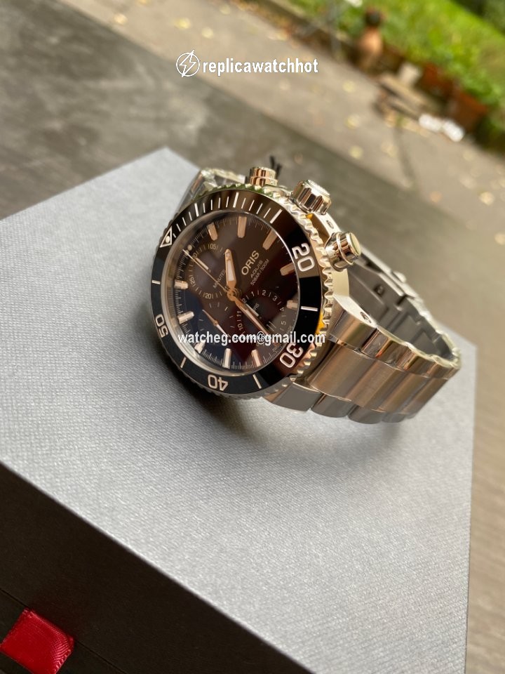 Oris Aquis Chronograph Mens watch Unisex Automatic Steel 01 774 7743 4155-07 8 24 05PEB 2