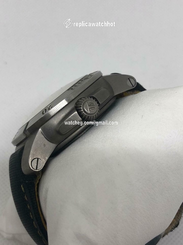 Baume & Mercier Capeland Mens watch Unisex Automatic Titanium 65414 2