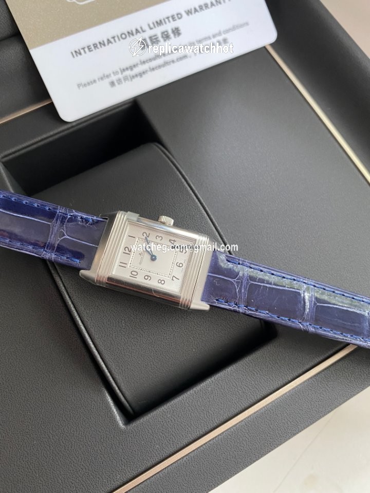 Jaeger-LeCoultre Reverso Classic Small Womens watch Quartz Steel 2618540 2