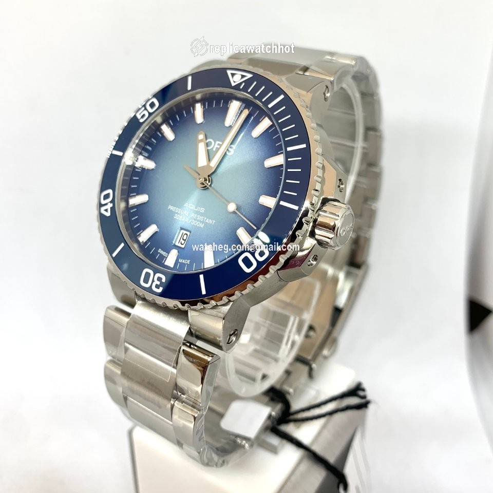 Oris Aquis Date Mens watch Unisex Automatic Steel 01 733 7730 4175-Set 2