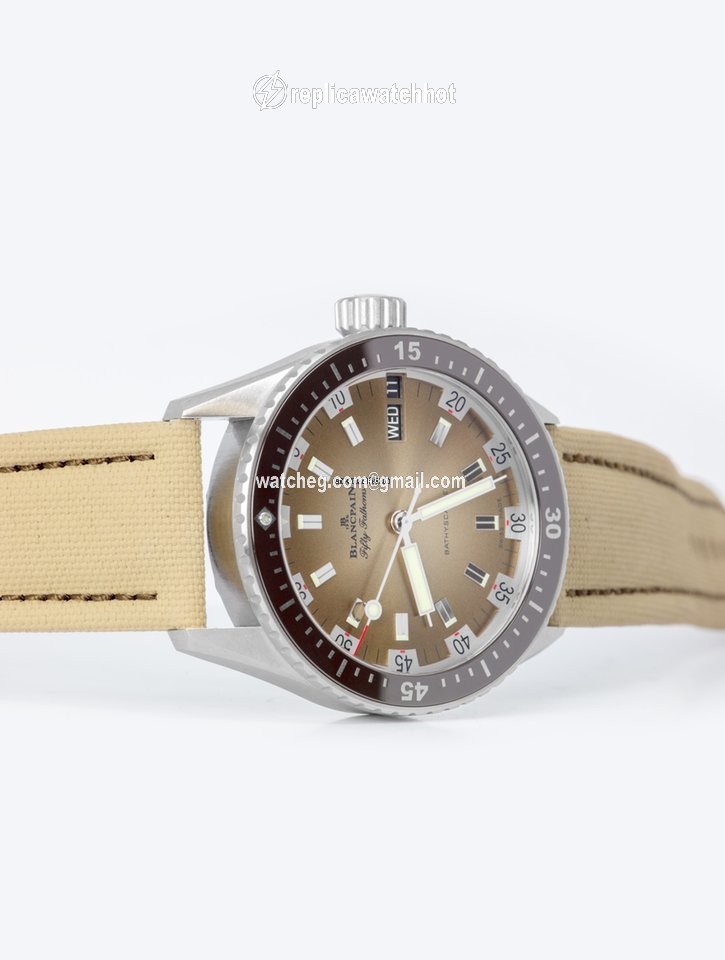 Blancpain Fifty Fathoms Bathyscaphe Mens watch Unisex Automatic Steel 5052-1146-E52A 2