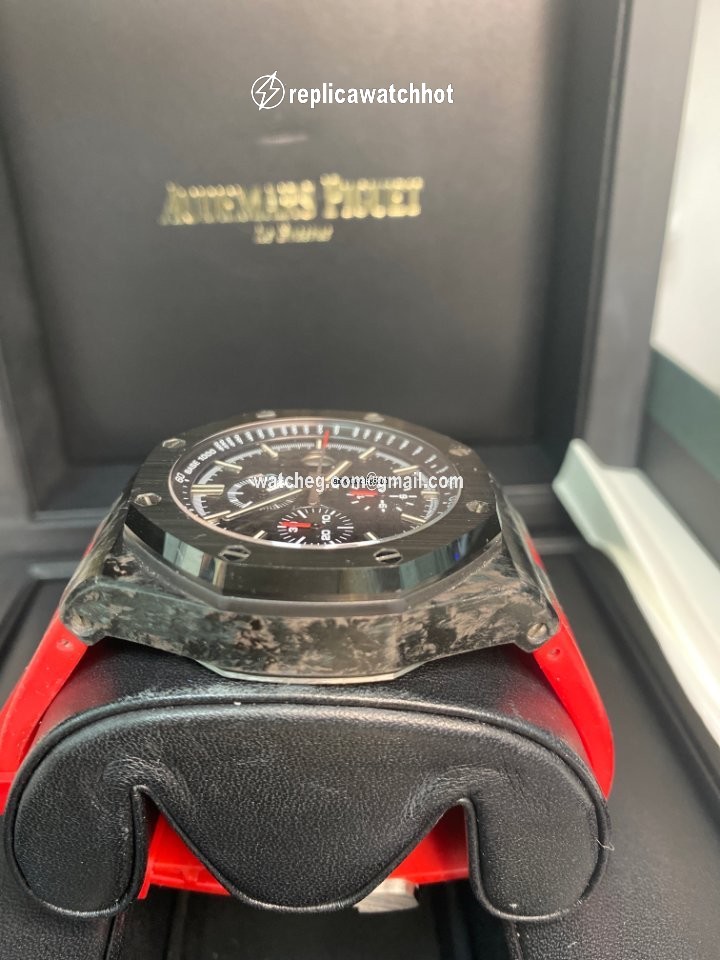 Audemars Piguet Royal Oak Offshore Chronograph Mens watch Unisex Automatic Carbon 26400AU.OO.A002CA.01 2