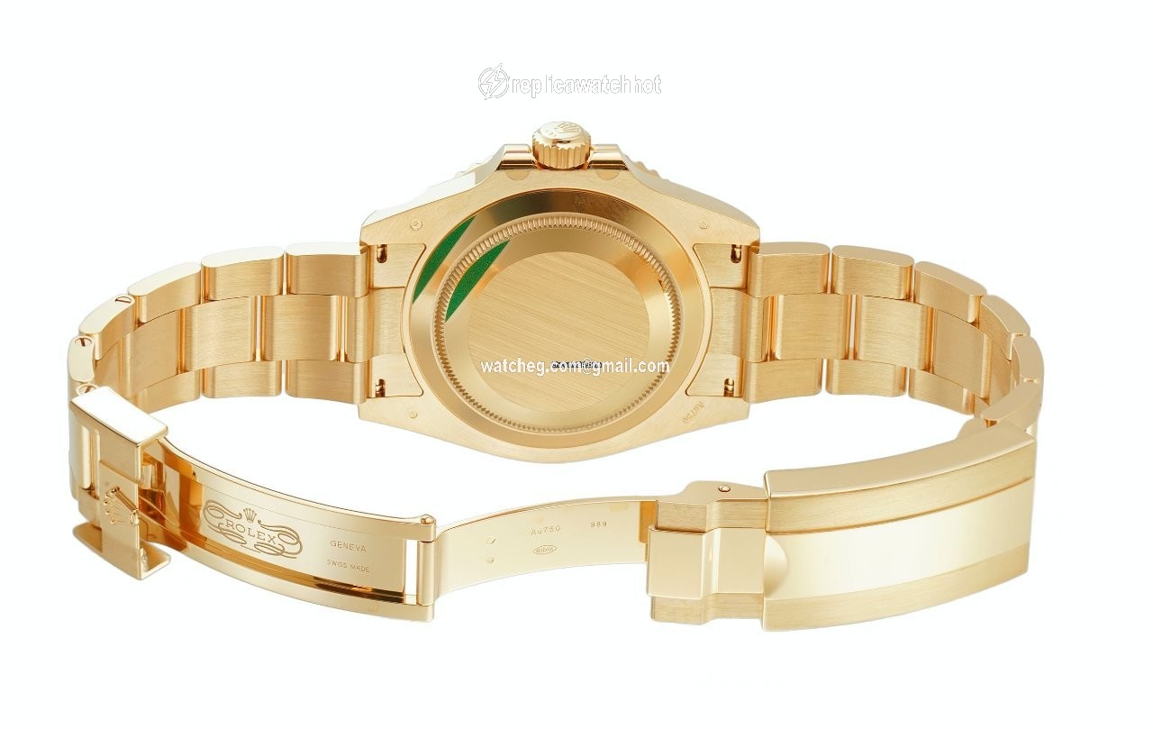 Rolex Submariner Date Yellow gold Automatic 126618 LN 2