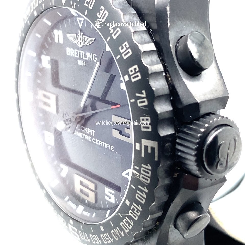 Breitling Cockpit B50 Mens watch Unisex Quartz Titanium VB5010 2