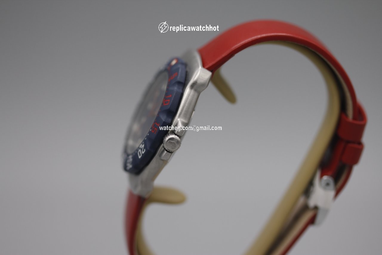 TAG Heuer Formula 1 Quartz Steel WA1210 2
