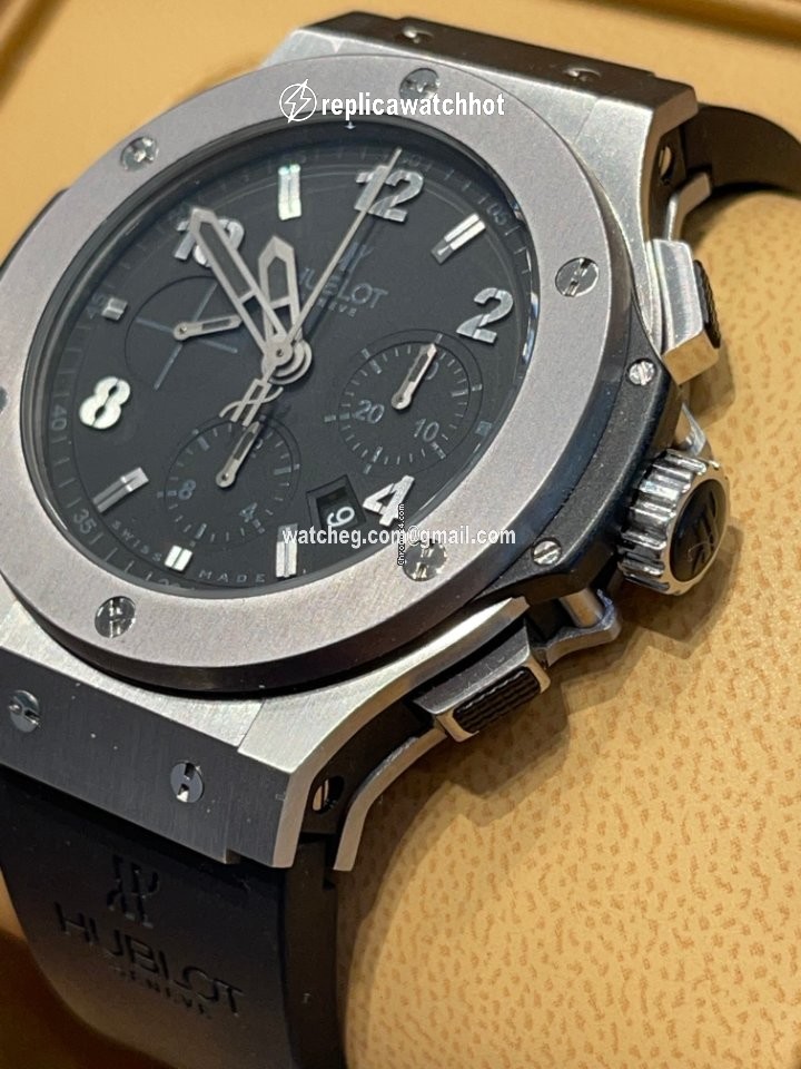 Hublot Big Bang Mens watch Unisex Automatic Steel 301.TA.130.RX 2