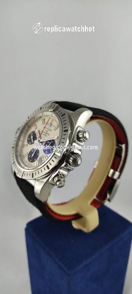 Breitling Chronomat 44 Airborne Mens watch Unisex Automatic Steel AB01154G G786-101W 2