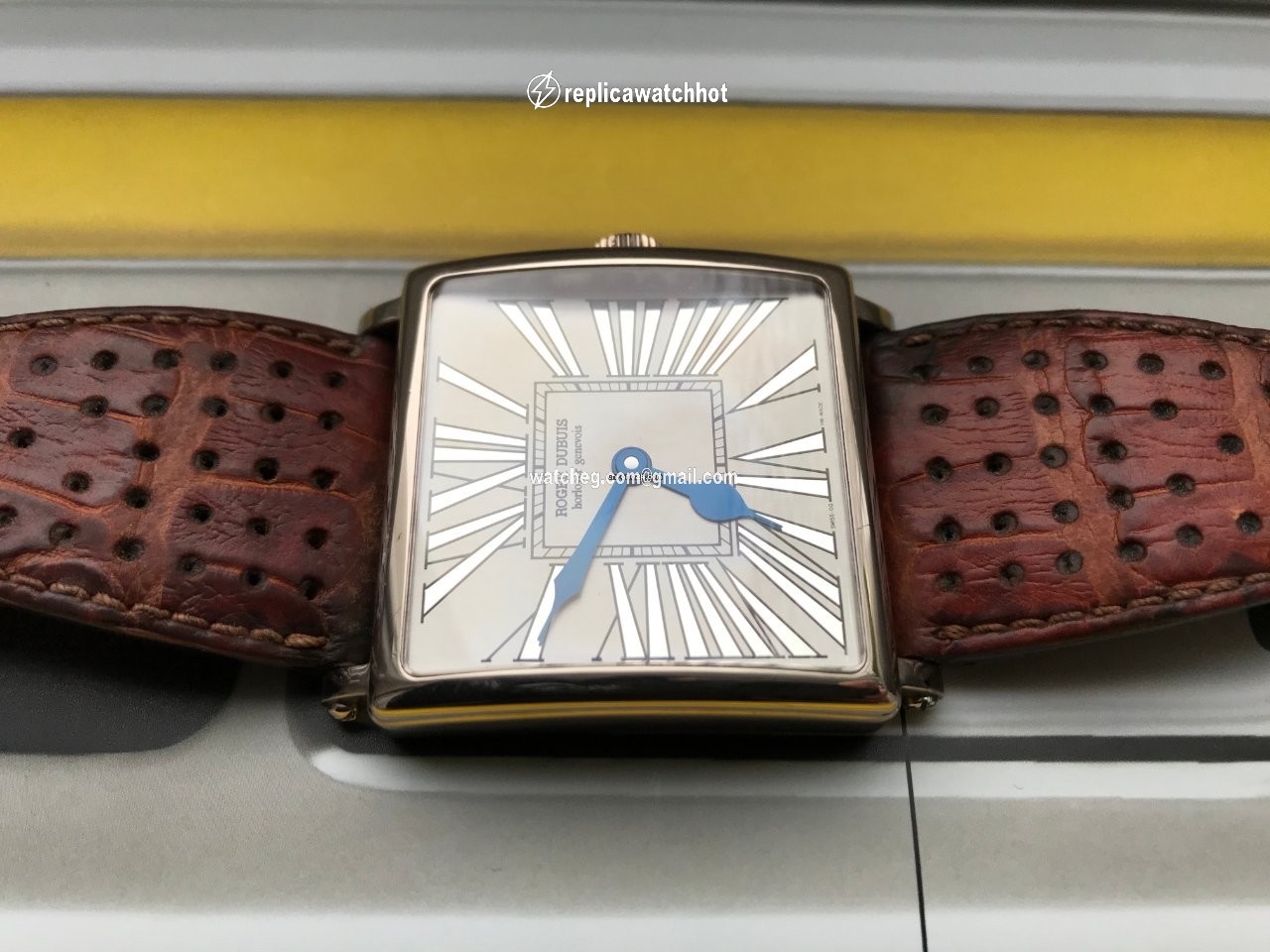 Roger Dubuis Golden Square Mens watch Unisex Automatic White gold Roger Dubuis 2