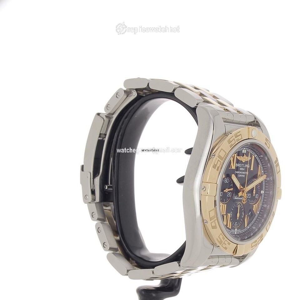 Breitling Chronomat 44 Mens watch Unisex Automatic Gold Steel CB011012 B957 2