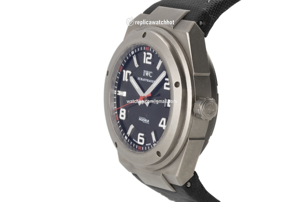 IWC Ingenieur AMG Mens watch Unisex Automatic Titanium 3227 2