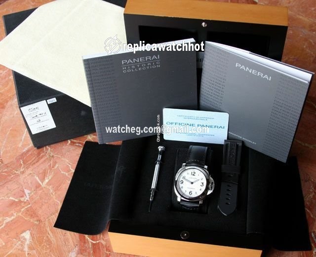 Panerai Luminor Base Manual winding Steel PAM 114 2