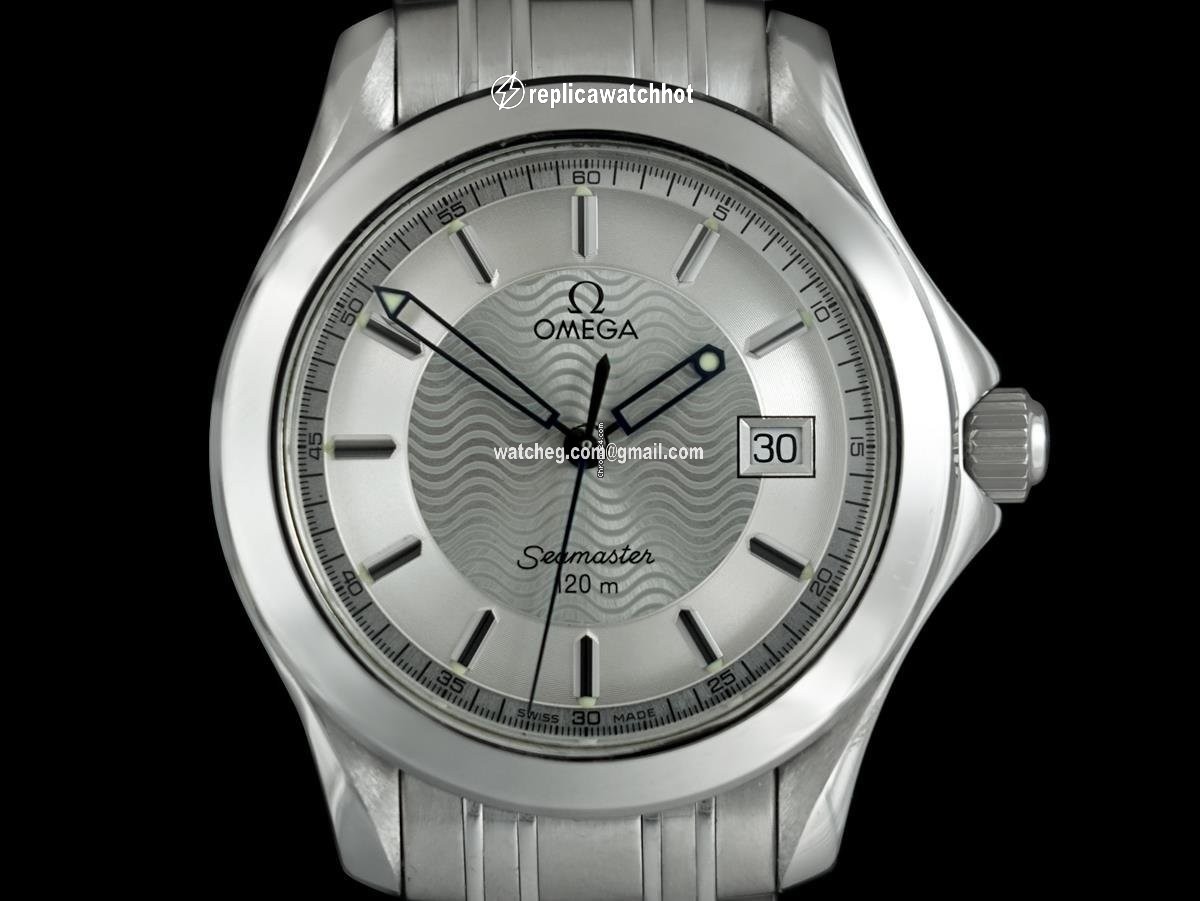 Omega Seamaster Diver 300 M Mens watch Unisex Quartz Steel 7686 2