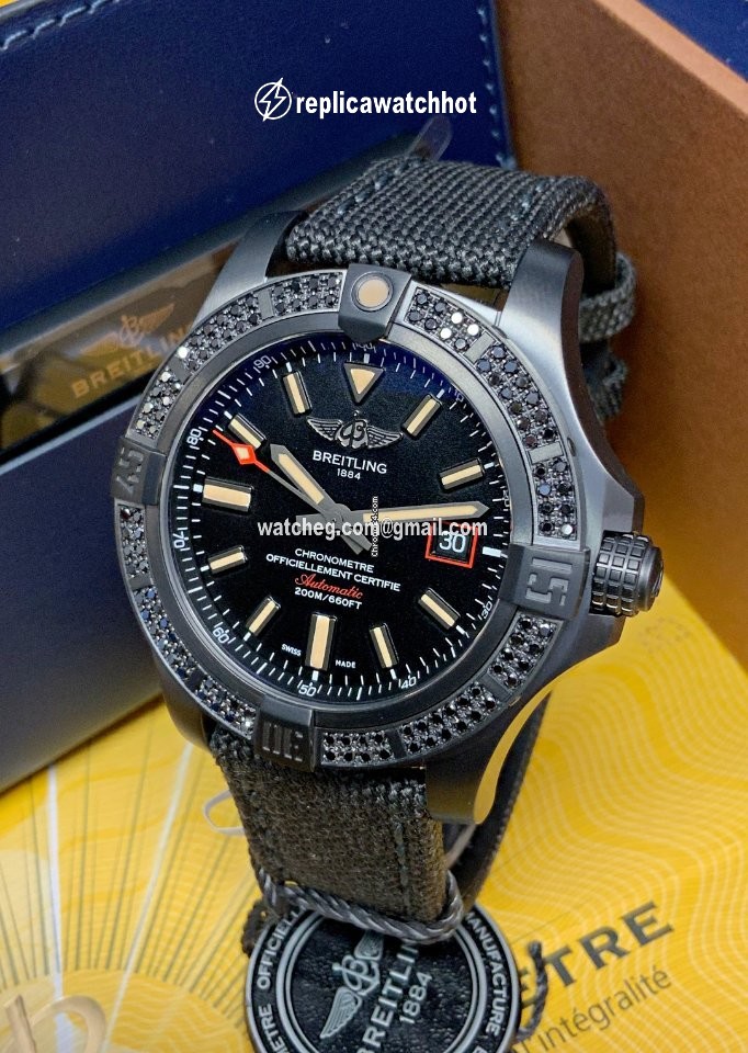 Breitling Avenger Blackbird 44 Mens watch Unisex Automatic Titanium V17311AT BD74-109W 2