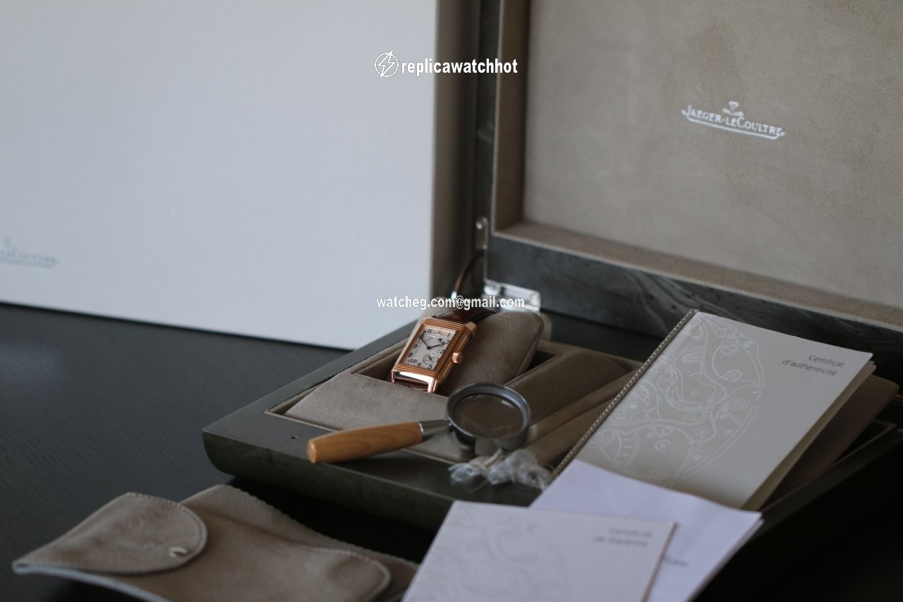 Jaeger-LeCoultre Reverso Rose gold Q3002420 2