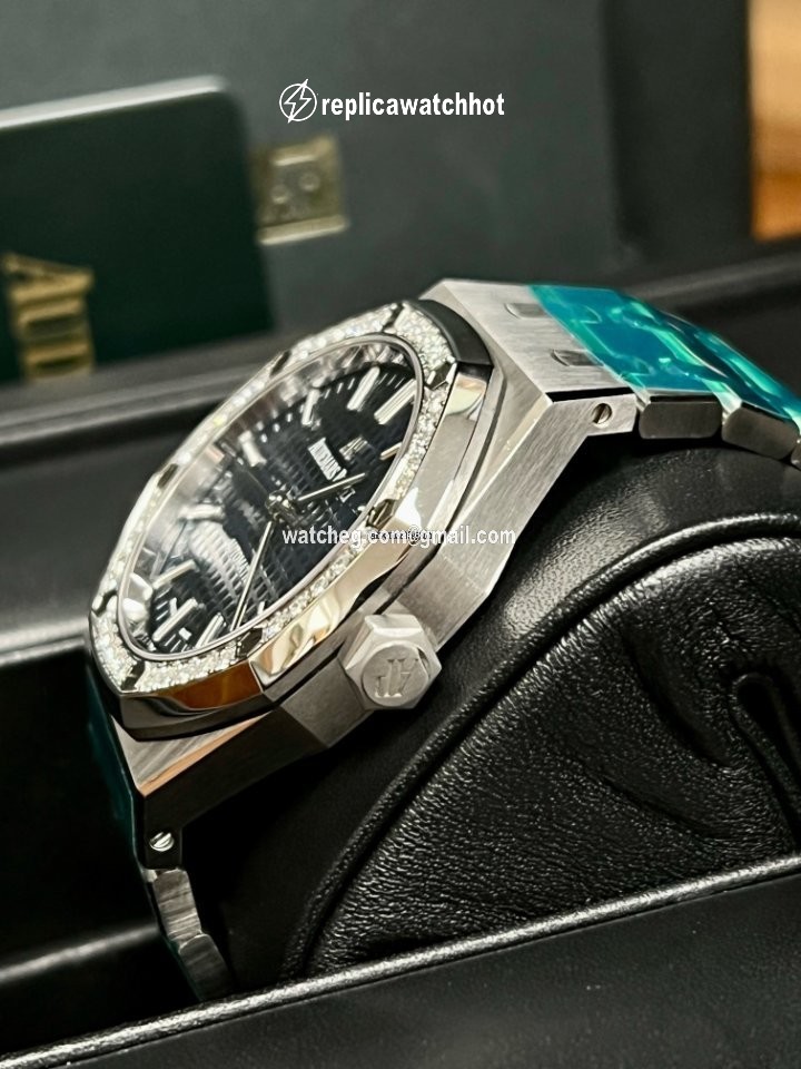 Audemars Piguet Royal Oak Lady Womens watch Automatic Steel 15451ST.ZZ.1256ST.03 2