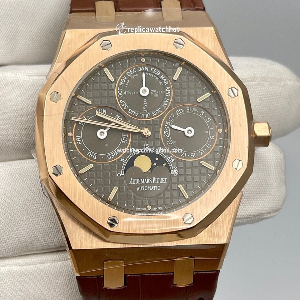 Audemars Piguet Royal Oak Perpetual Calendar Mens watch Unisex Rose gold 26252OR.OO.D092CR.01 2