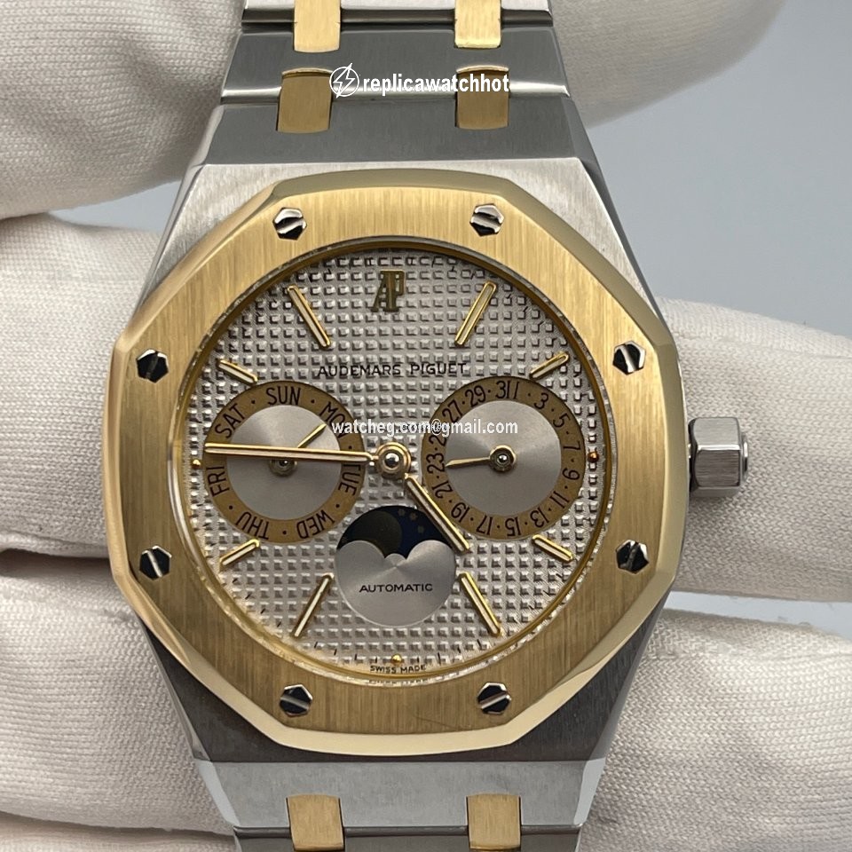 Audemars Piguet Royal Oak Day-Date Mens watch Unisex Automatic Gold Steel 25594SA.OO.0789SA.06 2