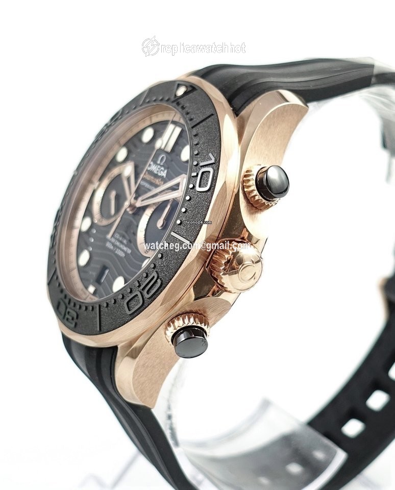 Omega Seamaster Diver 300 M Mens watch Unisex Automatic Rose gold 210.62.44.51.01.001 2
