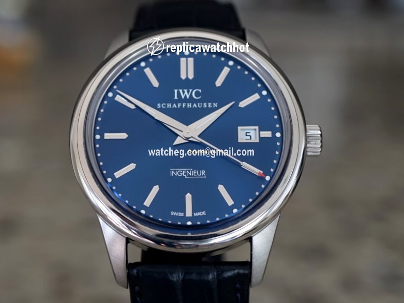 IWC Ingenieur Automatic Mens watch Unisex Automatic Steel IW323310 2