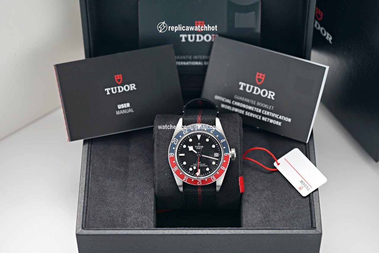 Tudor Black Bay GMT Mens watch Unisex Automatic Steel 79830RB-0003 2