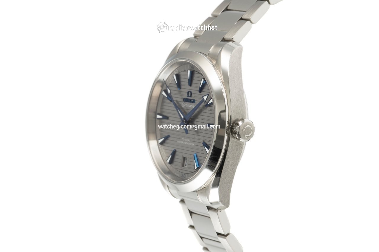 Omega Seamaster Aqua Terra Mens watch Unisex Automatic Steel 220.10.41.21.06.001 2