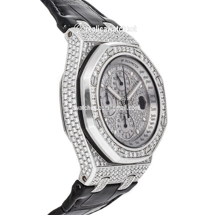 Audemars Piguet Royal Oak Offshore Chronograph Mens watch Unisex Automatic White gold 26067BC.ZZ.D002CR.01 2