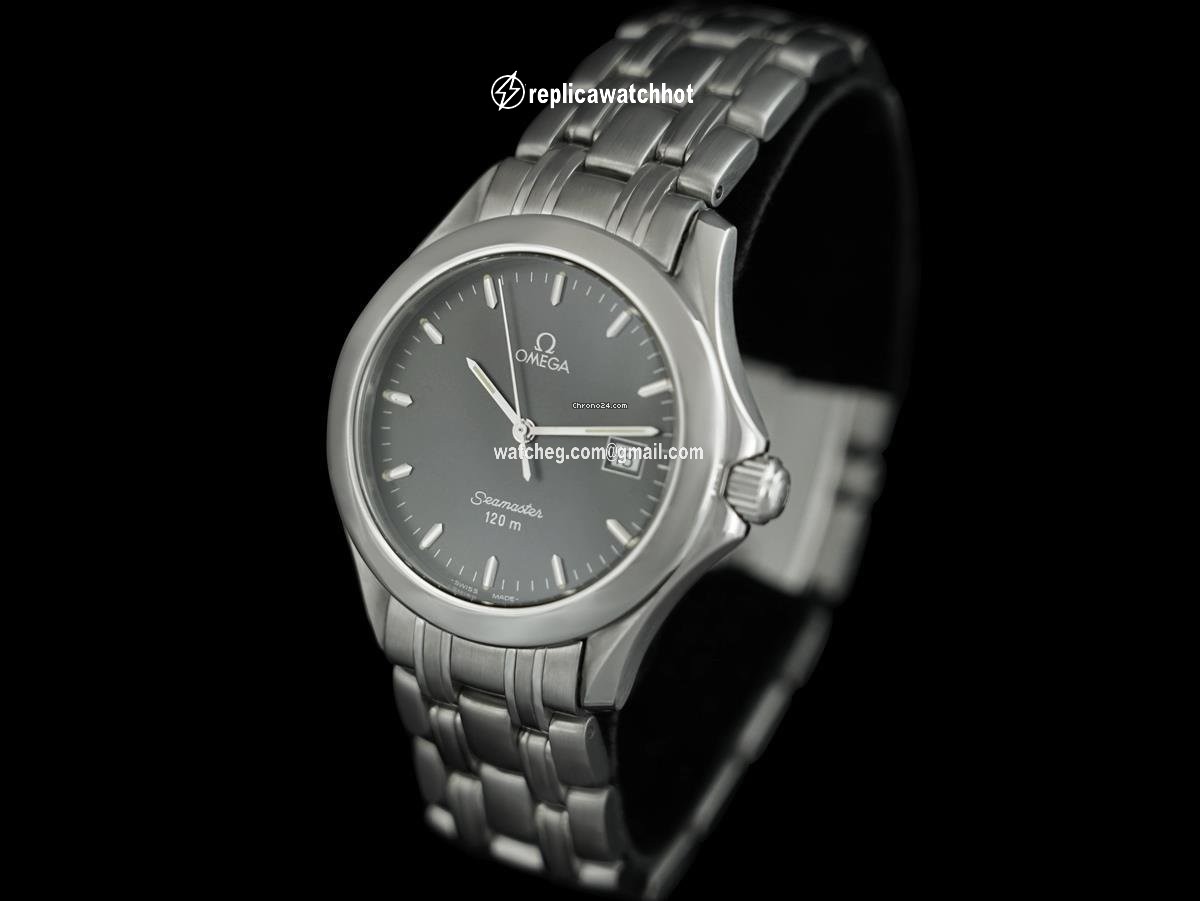 Omega Seamaster Diver 300 M Mens watch Unisex Quartz Steel 7687 2