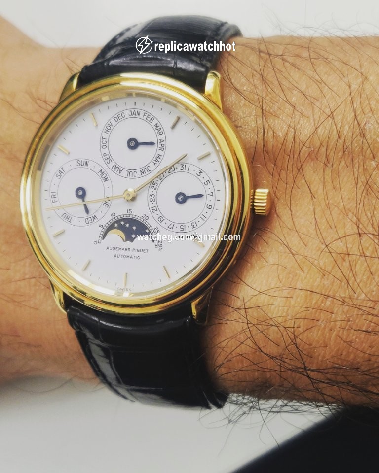 Audemars Piguet Mens watch Unisex Automatic Yellow gold 5548ba 2
