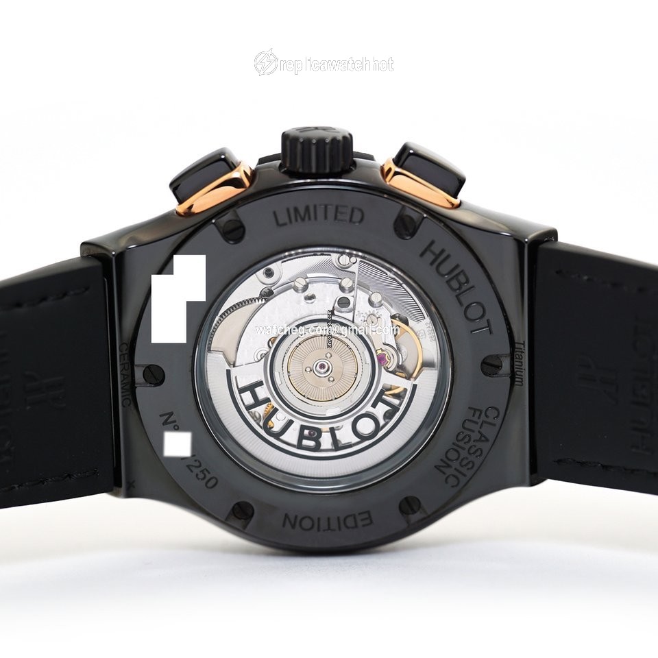 Hublot Classic Fusion Mens watch Unisex Automatic Ceramic 525.CS.0138.LR.DWD14 2