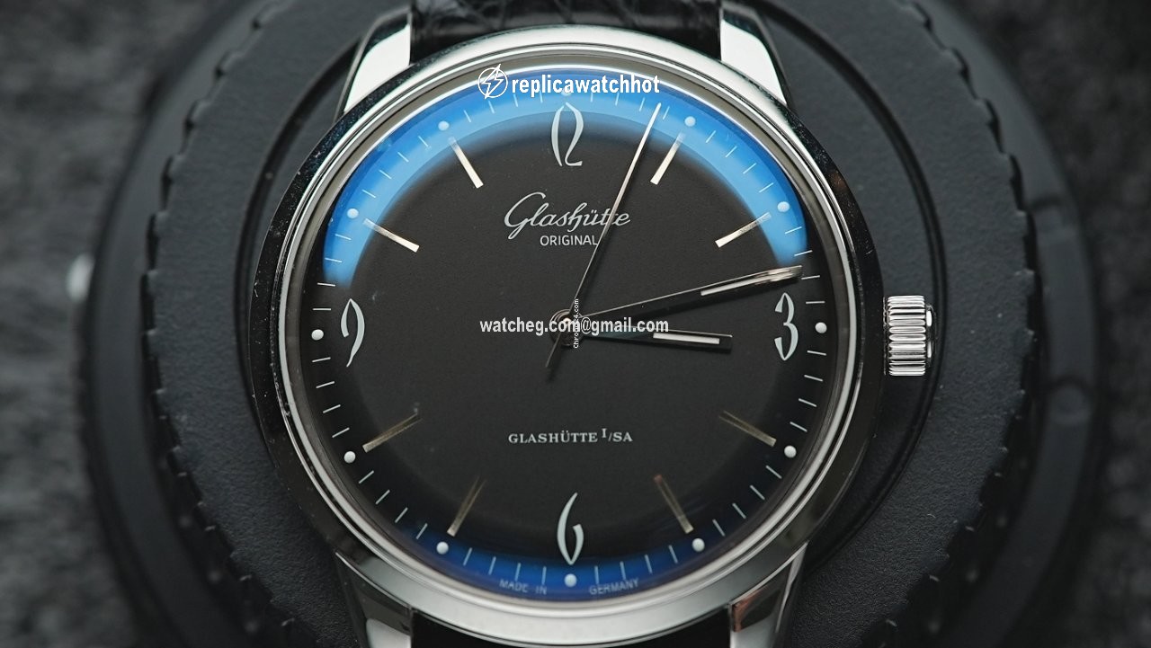 Glashtte Original Sixties Mens watch Unisex Automatic Steel 39-52-04-02-04 2