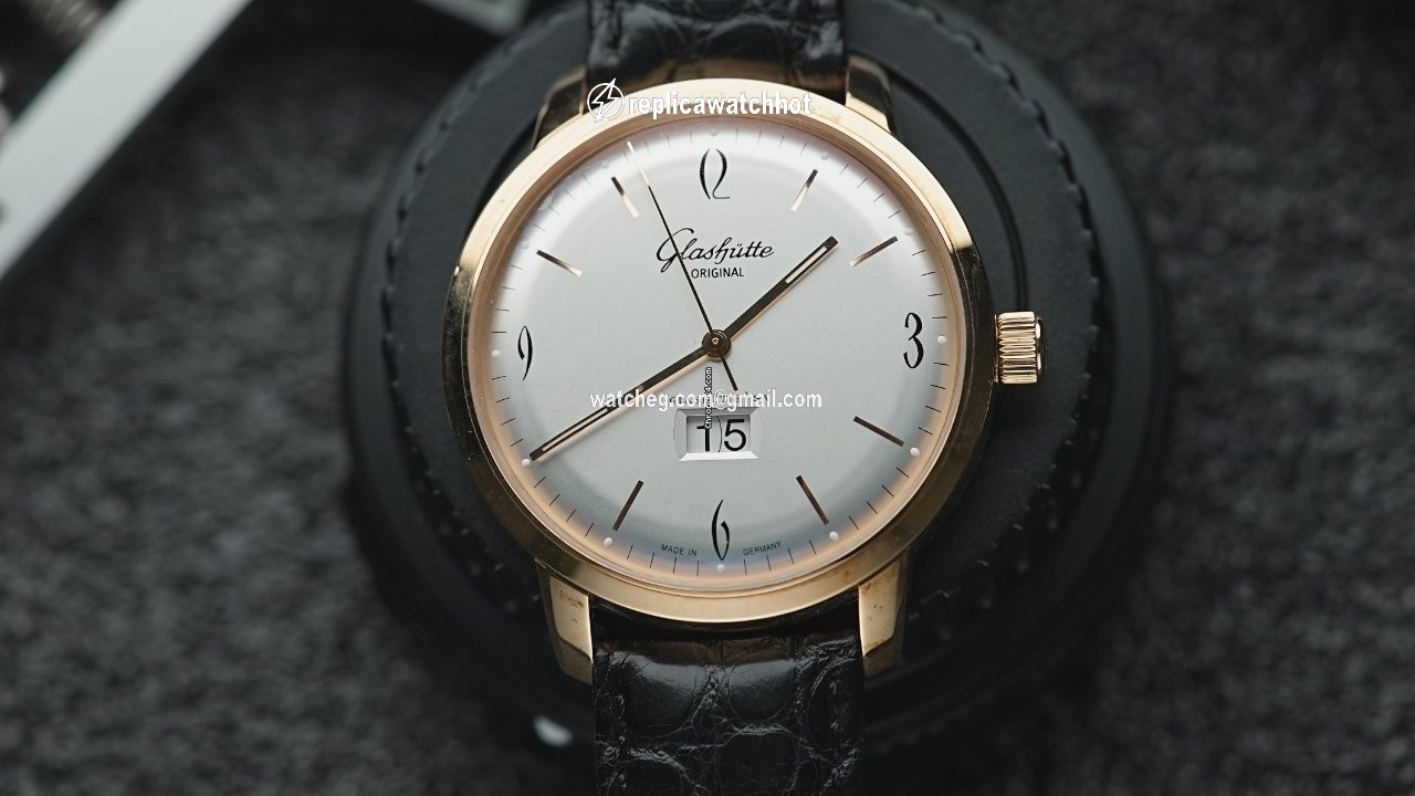 Glashtte Original Sixties Panorama Date Mens watch Unisex Automatic Rose gold 39-47-01-01-04 2