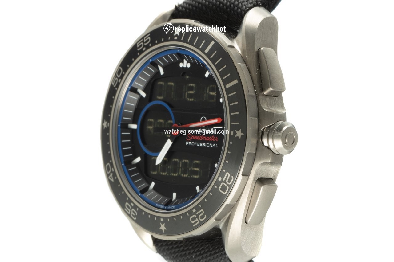 Omega Speedmaster Skywalker X-33 Mens watch Unisex Quartz Ceramic 318.92.45.79.01.001 2